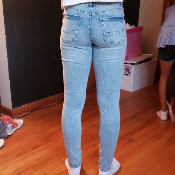 Jeans - Picture 2 of 2